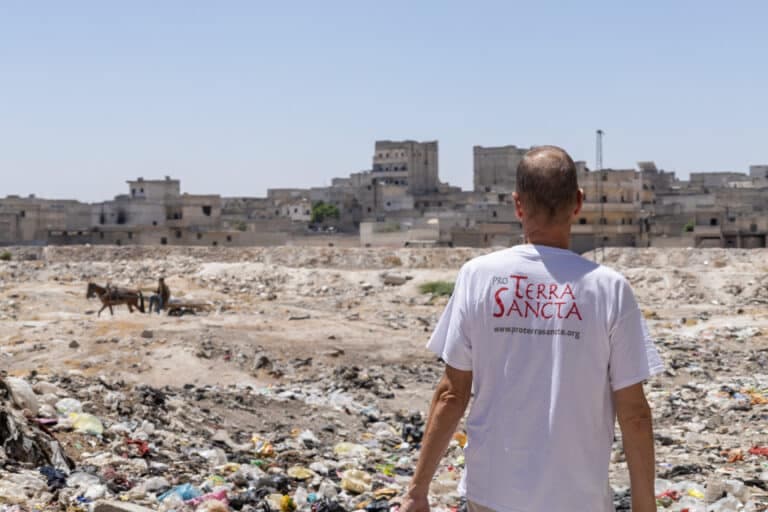 Siria/Aleppo – Ricostruzione case e pannelli solari