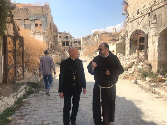 Kardinal Bagnasco zu Besuch bei uns in Aleppo: „ein Zeichen der Hoffnung für alle“