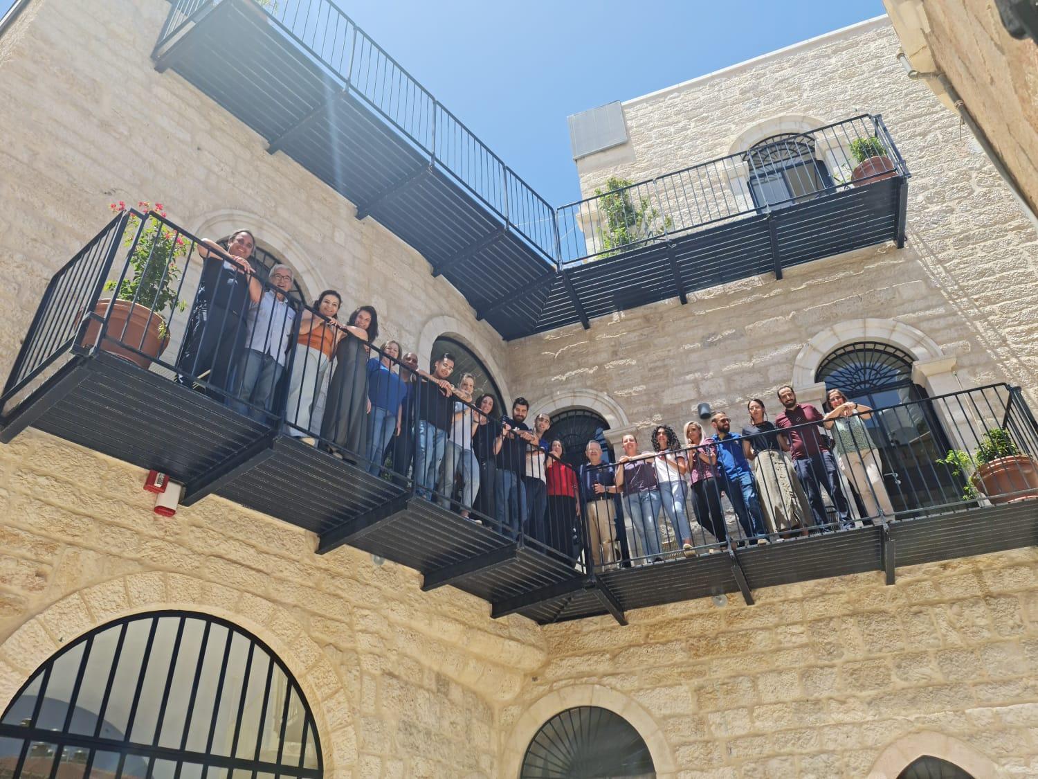 Scrivici per saperne di più!