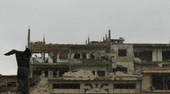 Bombas en Idlib y Alepo. El llamamiento: «reza por Siria. ¡Ayúdanos!»