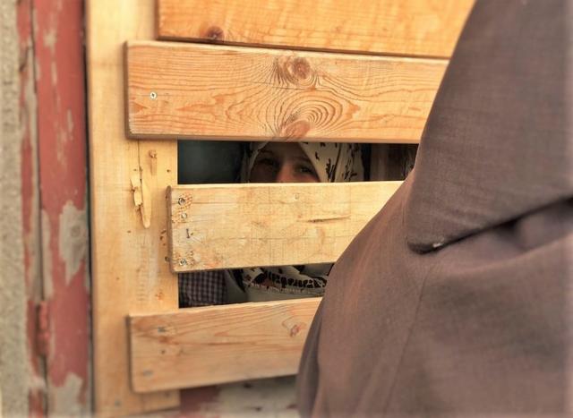 Unser Besuch bei den Flüchtlingen in Rhodos: Das Engagement von Pater Luke und die Unterstützung von ATS pro Terra Sancta