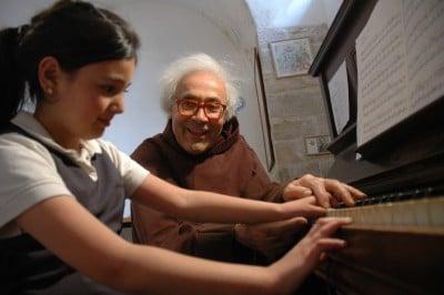 “Virtuous savings” to support the music Institute Magnificat in Jerusalem