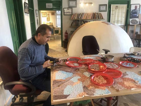 «Aquí me encontré». Historia del mosaicista Raed en Jericó