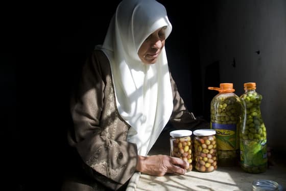 Conocimientos, sabores y … ¡jabones! Las mujeres de Tierra Santa y los tesoros guardados por generaciones.
