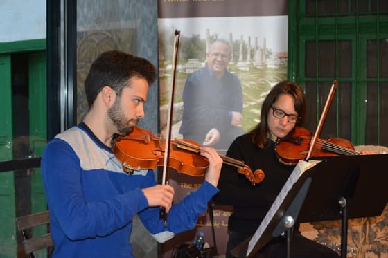 Música y amistad dentro de los muros de los cruzados: con el Cuarteto de cuerdas Telemaco en Tierra Santa