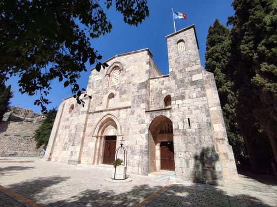 La piscine de Bethesda et l’église Sainte Anne : suivre les traces de Jésus et Marie