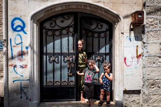 Christmas in the Middle East: Education between Palestine and Syria