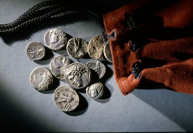 « Dans les coulisses » du Terre Sainte Museum