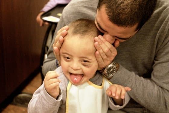 «Aquí todavía se siente el olor de la esperanza»: un mes en Belén para llevar sonrisas a los niños