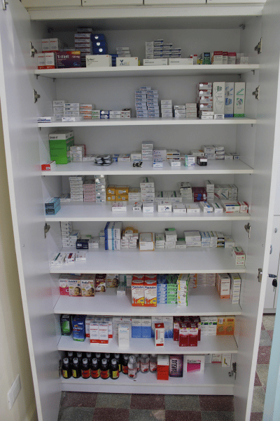 Dispensaire - médicaments