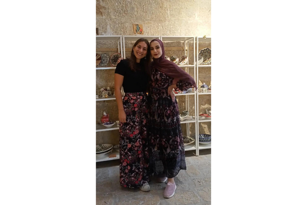 Maria Fraccia und Yasmeen Zawahrah