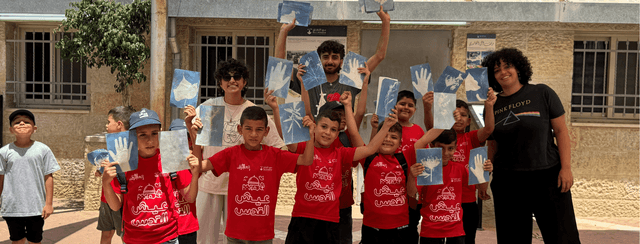 Young Palestinians: bringing history to life