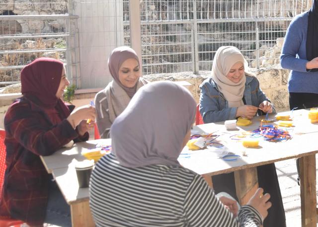 Alessia and Alina: precious as nard